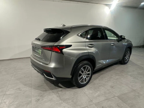 Lexus NX 300h Executive 4WD