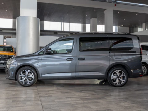 Ford Tourneo Connect 1.5 Ecoboost PHEV Active Auto