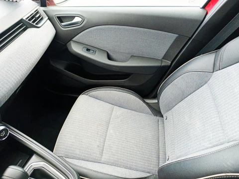 Renault Clio TECHNO FULL HYBRID E-TECH 145CV SS