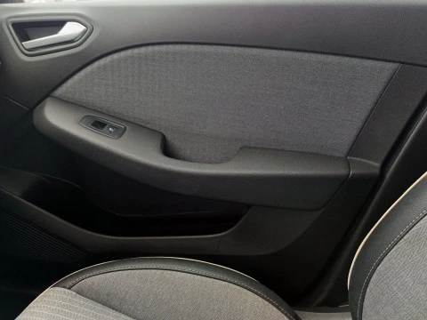 Renault Clio TECHNO FULL HYBRID E-TECH 145CV SS