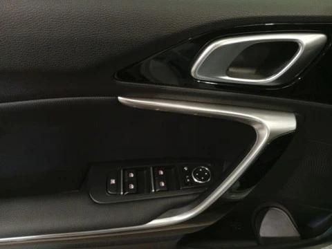Kia Ceed 1.6 MHEV 100kW (136CV) Tech DCT