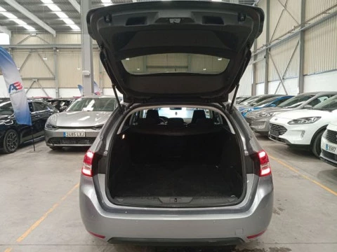 Peugeot 308 SW Allure BlueHDI 130 S&S EAT8