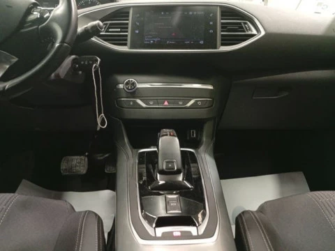 Peugeot 308 SW Allure BlueHDI 130 S&S EAT8