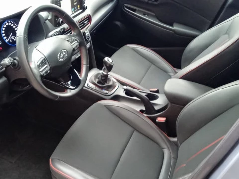 Hyundai Kona 1.0 TGDI Style Sky 4X2