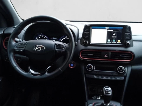 Hyundai Kona 1.0 TGDI Style Sky 4X2
