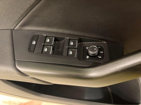 Volkswagen T-Cross R-Line 1.0 TSI 85 kW (116 CV) DSG