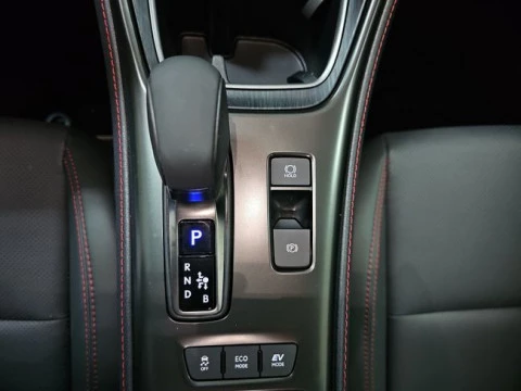 Lexus LBX 1.5 136cv HEV Elegant+ Black