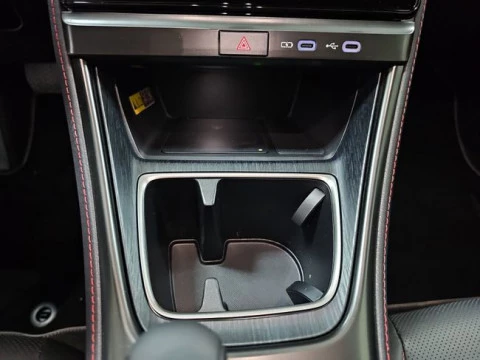 Lexus LBX 1.5 136cv HEV Elegant+ Black