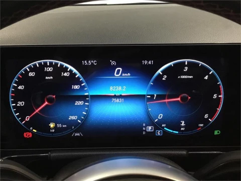 Mercedes-Benz GLA 200 D