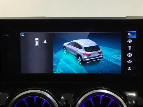 Mercedes-Benz GLA 200 D