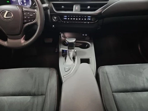 Lexus UX 2.0 250h Premium