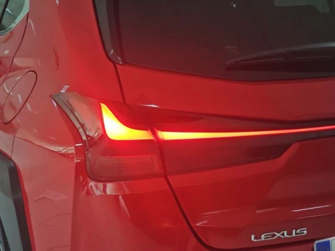 Lexus UX 2.0 250h Premium