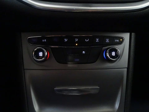 Opel Astra 1.0 Turbo S/S Selective MTA