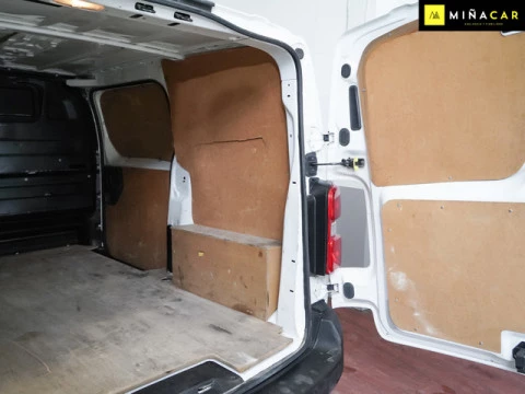 Peugeot Expert Furgon BlueHDi 120 S&S Pro Standard 88 kW (120 CV)
