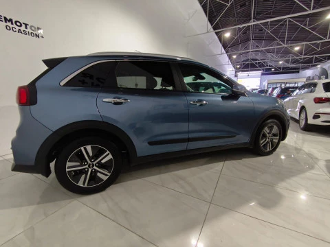 Kia Niro 1.6 GDi HEV 104kW (141CV) Drive