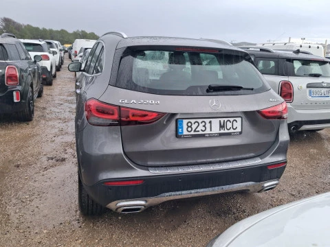 Mercedes-Benz GLA GLA 220 D 4MATIC
