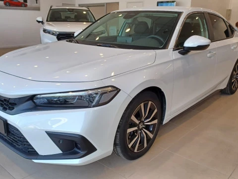 Honda Civic 2.0 i-MMD Elegance CVT