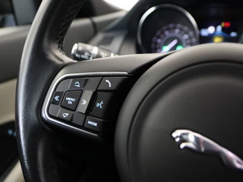 Jaguar E-PACE 2.0 D 110KW S 5P