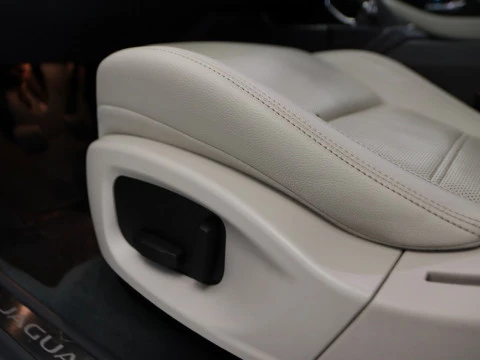 Jaguar E-PACE 2.0 D 110KW S 5P