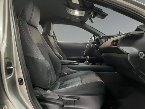 Lexus UX 2.0 250h Premium