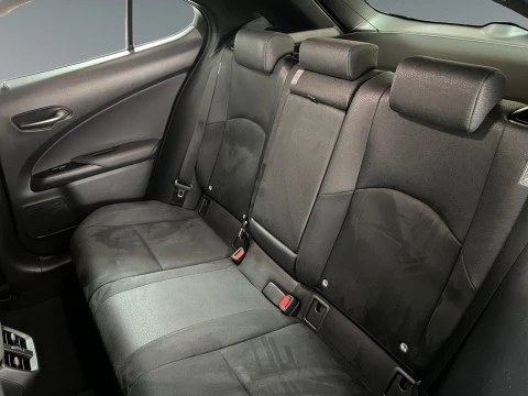 Lexus UX 2.0 250h Premium