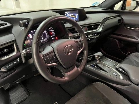 Lexus UX 2.0 250h Premium