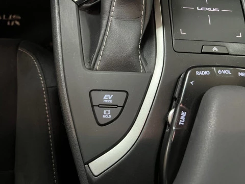 Lexus UX 2.0 250h Premium