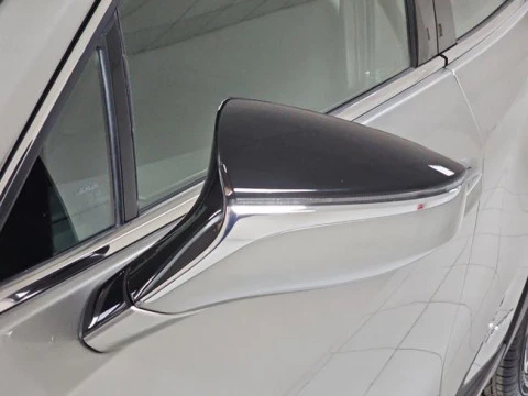 Lexus UX 2.0 250h Premium