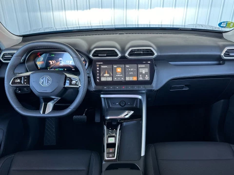 MG ZS Hybrid+ Luxury