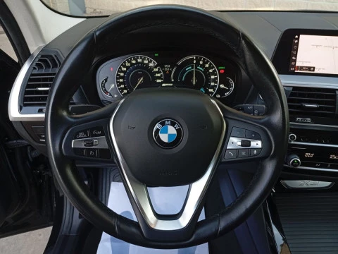 BMW X3 xDrive30e