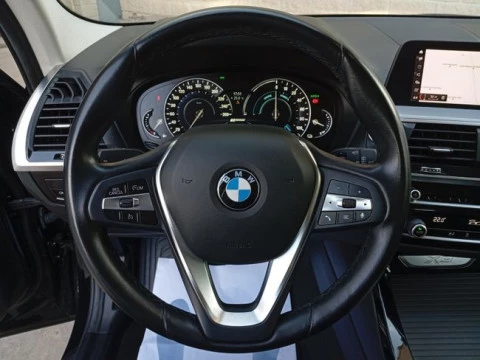 BMW X3 xDrive30e