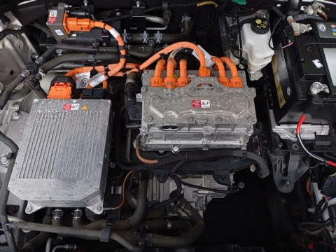 Volkswagen Golf e-Golf ePower 100 kW (136CV)