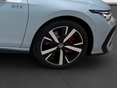 Volkswagen Golf GTE 1.5 PHEV 130kW 200 kW (272 CV) DSG