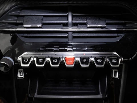 Peugeot e-208 Active Electrico 136 100 Kw