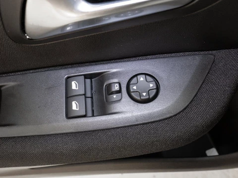 Peugeot e-208 Active Electrico 136 100 Kw