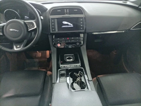 Jaguar F-Pace 2.0L i4D AWD Automático R-Sport