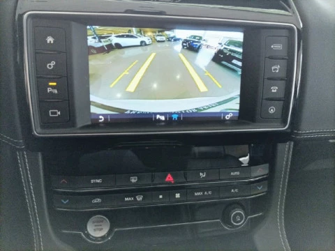 Jaguar F-Pace 2.0L i4D AWD Automático R-Sport