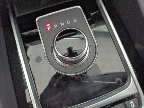 Jaguar F-Pace 2.0L i4D AWD Automático R-Sport