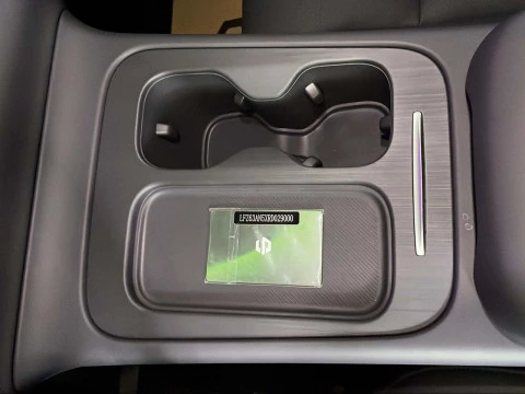 Leapmotor C10 C10 BEV 69.9kWh Design Auto