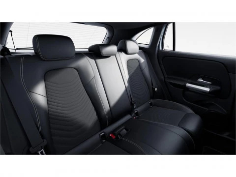 Mercedes-Benz GLA 250 e con tecnología híbrida EQ