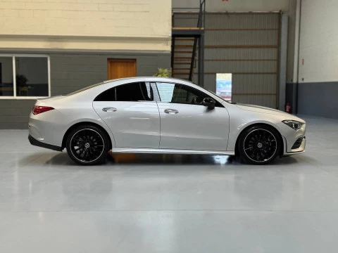 Mercedes-Benz CLA CLA 200