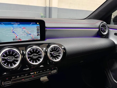 Mercedes-Benz CLA CLA 200