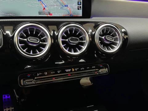 Mercedes-Benz CLA CLA 200