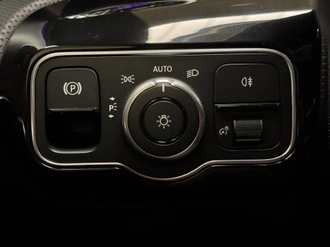 Mercedes-Benz CLA CLA 200