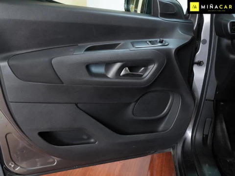 Opel Combo Life 1.5 TD Business Edition Plus XL 75 kW (102 CV)