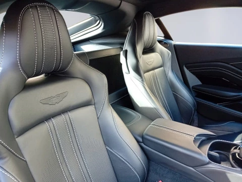 Aston Martin Vantage 4.0 V8