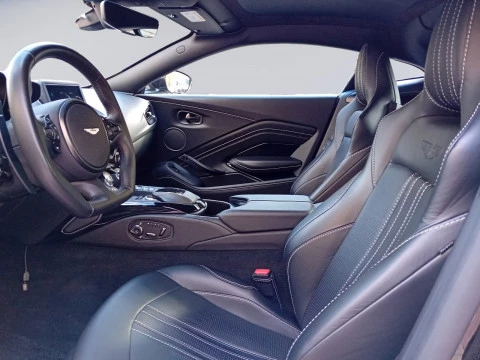 Aston Martin Vantage 4.0 V8