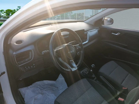 Kia Stonic 1.2 DPi 62kW (84CV) Concept