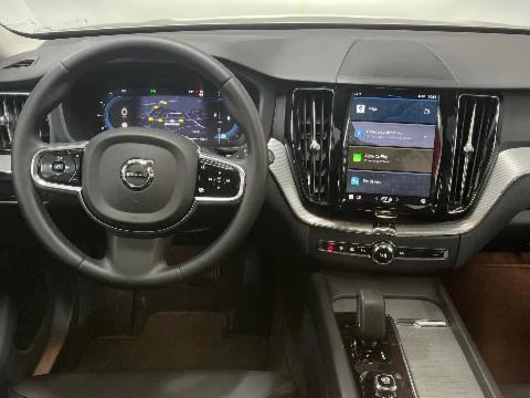 Volvo XC60 XC60 B4 (G) PLUS BRIGHT AUTO