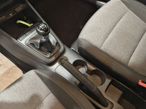 Kia Stonic 1.2 DPi 62kW (84CV) Concept